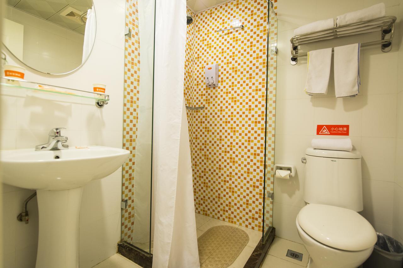 Home Inn Shanghai Xujiahui West Zhongshan Road Exterior foto